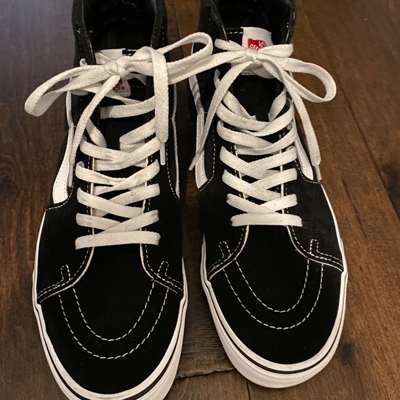 Vans Off The Wall Sk8-Hi Shoe - Picture 2 of 4